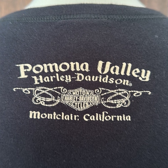 Harley Davidson, sz M womens BLACK long sleeve tee shirt, graphics on front/arms - Picture 4 of 8